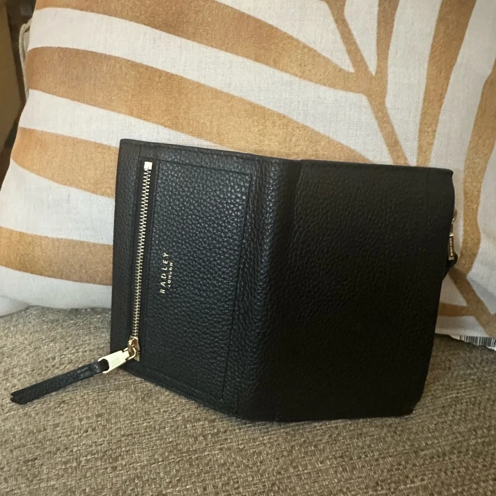 Radley London Sunny Dene Bifold Black‎ Leather Wallet with Gold Accents